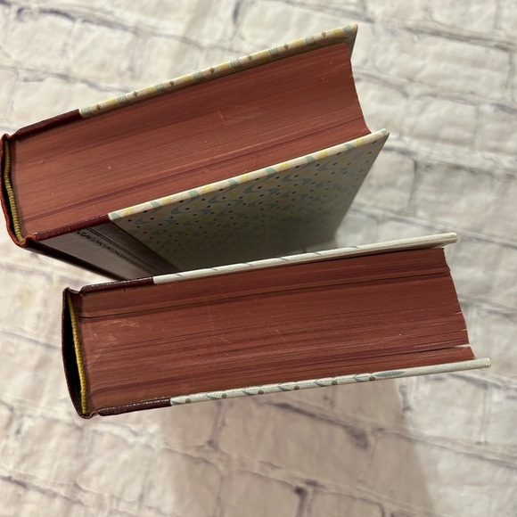 READER’S DIGEST VINTAGE (2) HARDCOVER BOOKS VOLUMES (1) & (2) - Picture 4 of 10